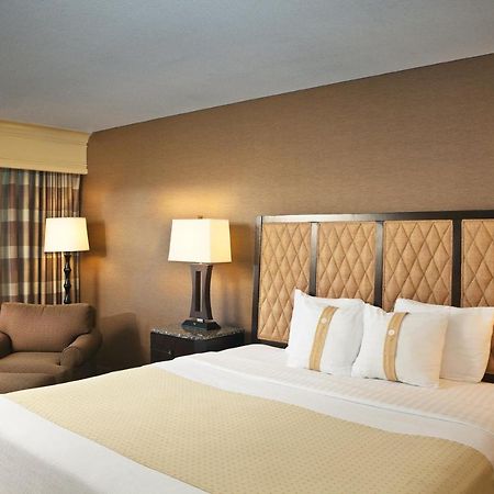 Holiday Inn Long Beach-Downtown Area Exterior photo
